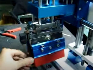 Patented Squeegee Clip for Screen Printing Machine